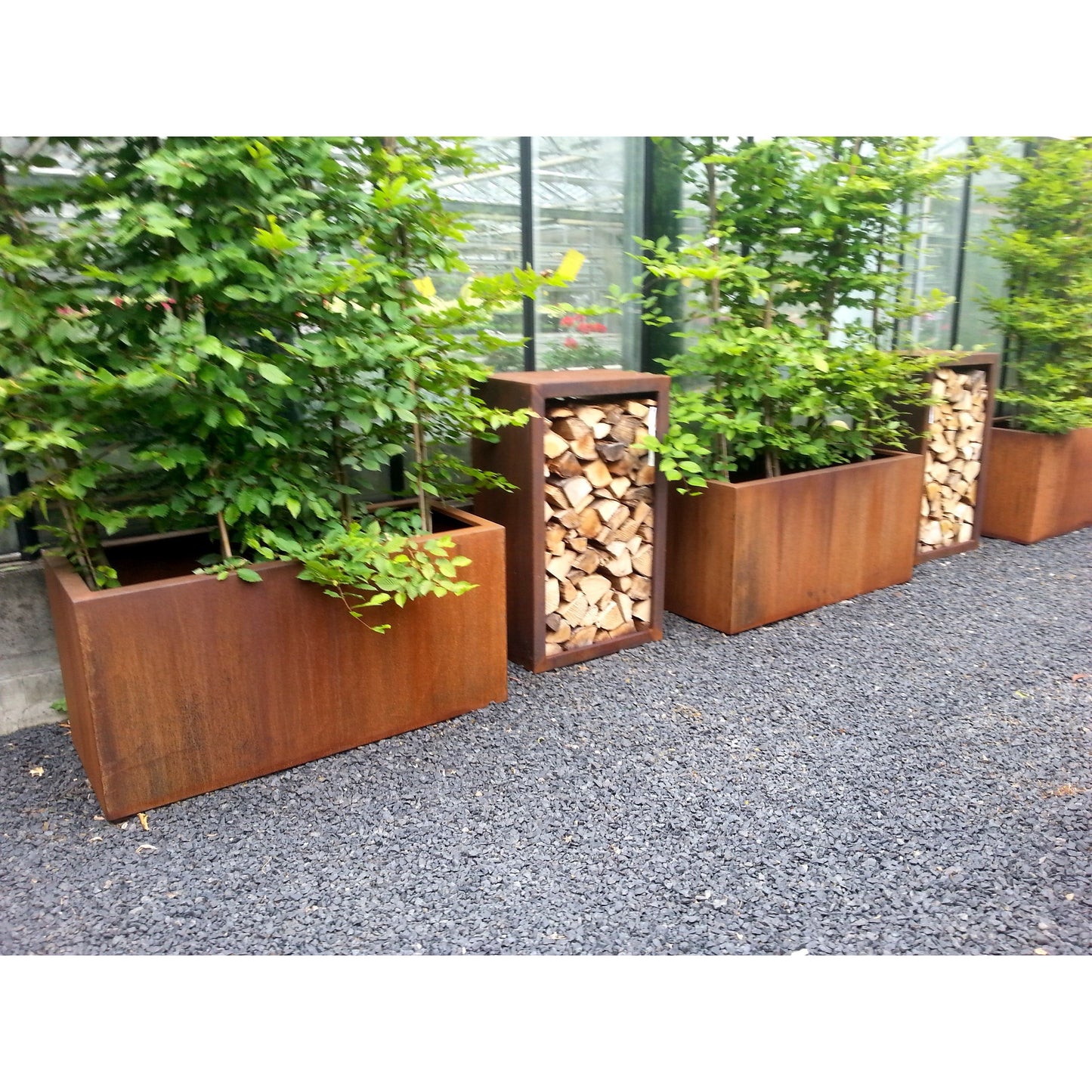 Hochbeete aus Cortenstahl "mit Boden"